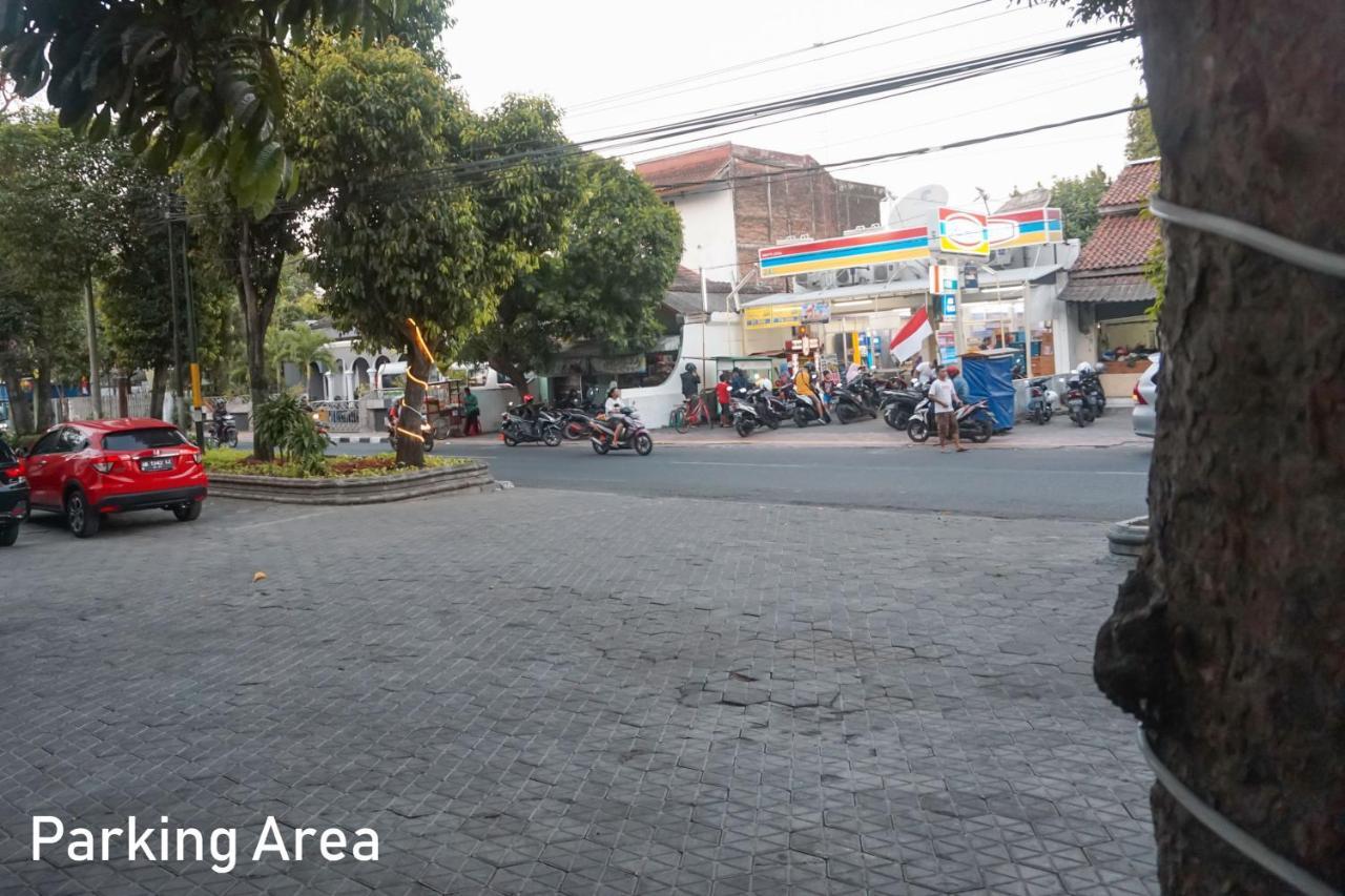 Al Ashri Inn By Urban Yogyakarta Kültér fotó